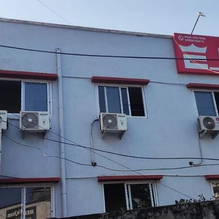 E Lodge Visakhapatnam Bagian luar foto